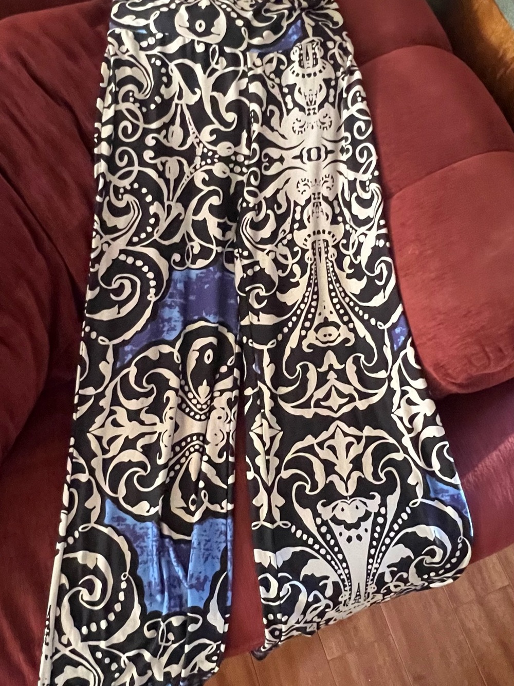 🌸☀️White Mark Black and White Patterned Palazzo Pants with Blue Accents